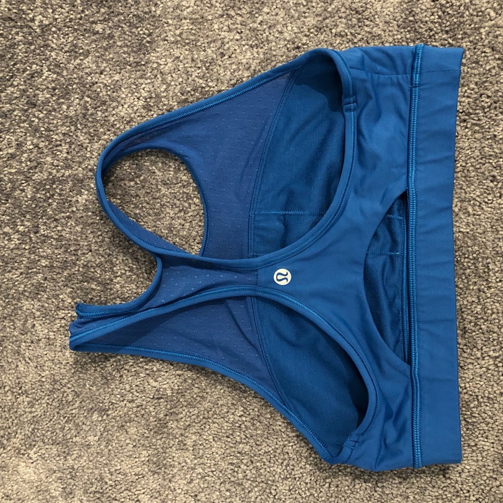 Really cute Lululemon Bra. No pads. Size 4